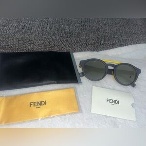 NWT Fendi | Ship Gray Round Mirror Lens Sunglasses 53-21-145